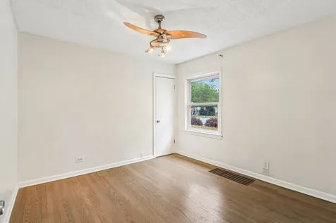 1107 West 101st Street Chicago IL 60643