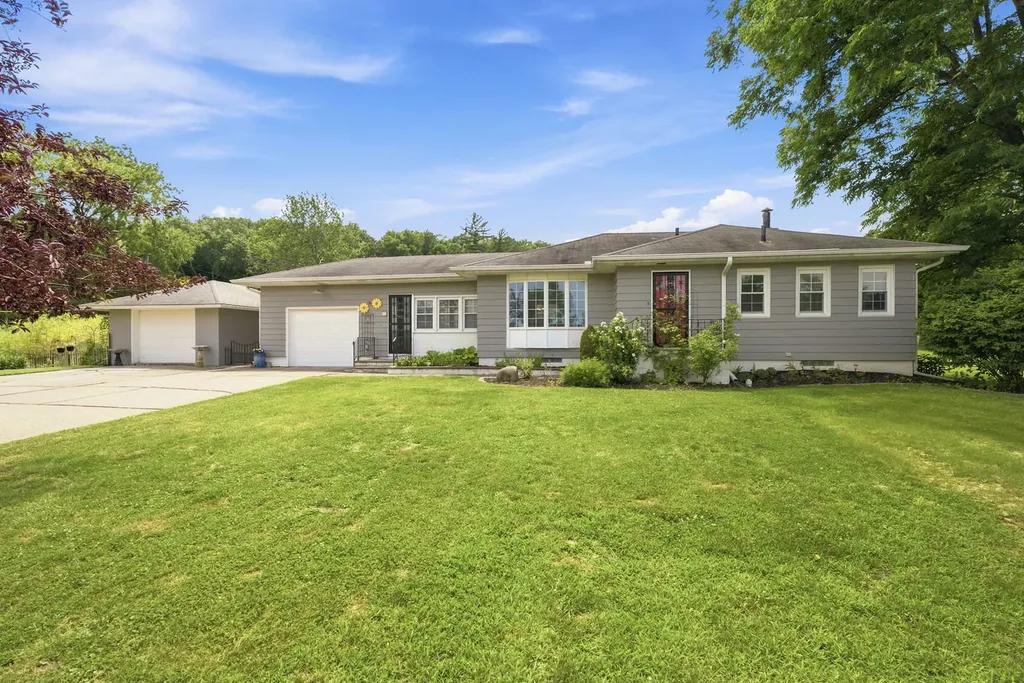 18104 Route 84 N East Moline IL 61244