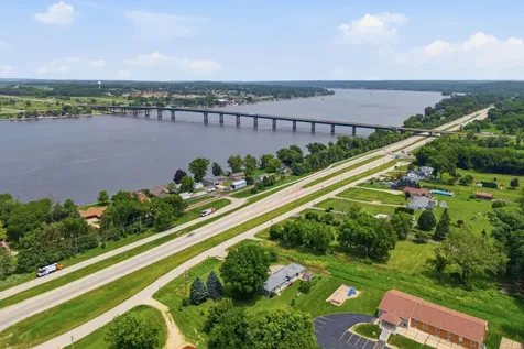 18104 Route 84 N East Moline IL 61244