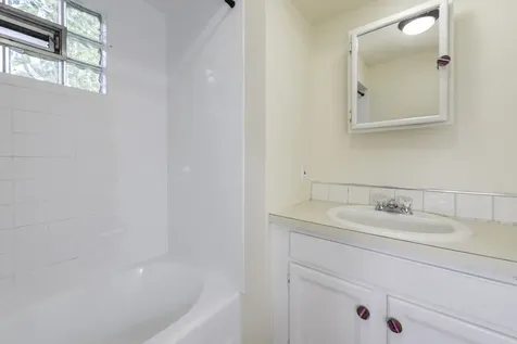 302 East Washington Street Round Lake Park IL 60073