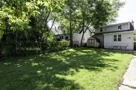 302 East Washington Street Round Lake Park IL 60073