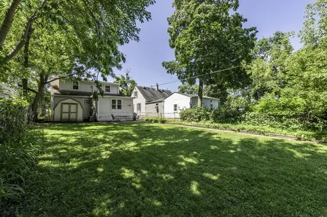 302 East Washington Street Round Lake Park IL 60073