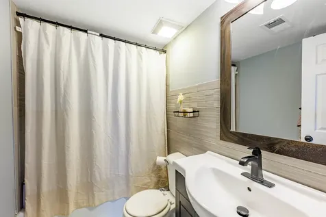 11036 South Kilpatrick Avenue Oak Lawn IL 60453