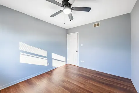 11036 South Kilpatrick Avenue Oak Lawn IL 60453