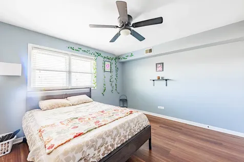 11036 South Kilpatrick Avenue Oak Lawn IL 60453