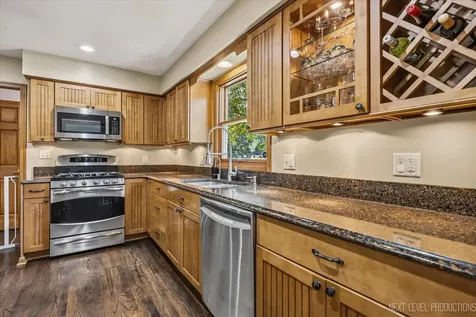 17N228 Oak Grove Drive Hampshire IL 60140