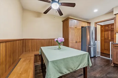 17N228 Oak Grove Drive Hampshire IL 60140