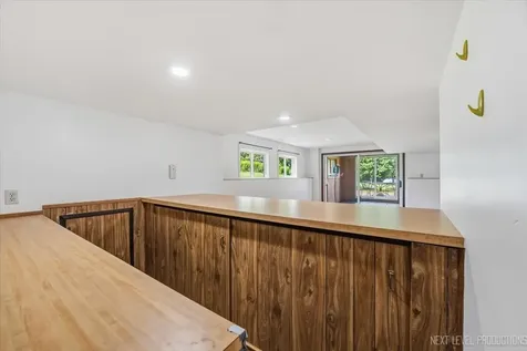 17N228 Oak Grove Drive Hampshire IL 60140
