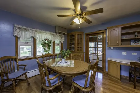 2823 27TH Street Zion IL 60099