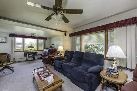 2823 27TH Street Zion IL 60099