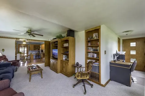 2823 27TH Street Zion IL 60099