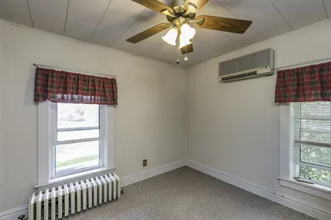 2823 27TH Street Zion IL 60099