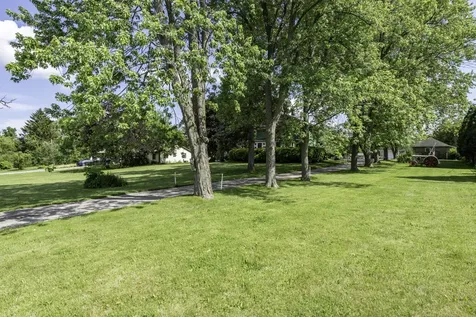 2823 27TH Street Zion IL 60099