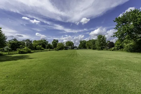 2823 27TH Street Zion IL 60099