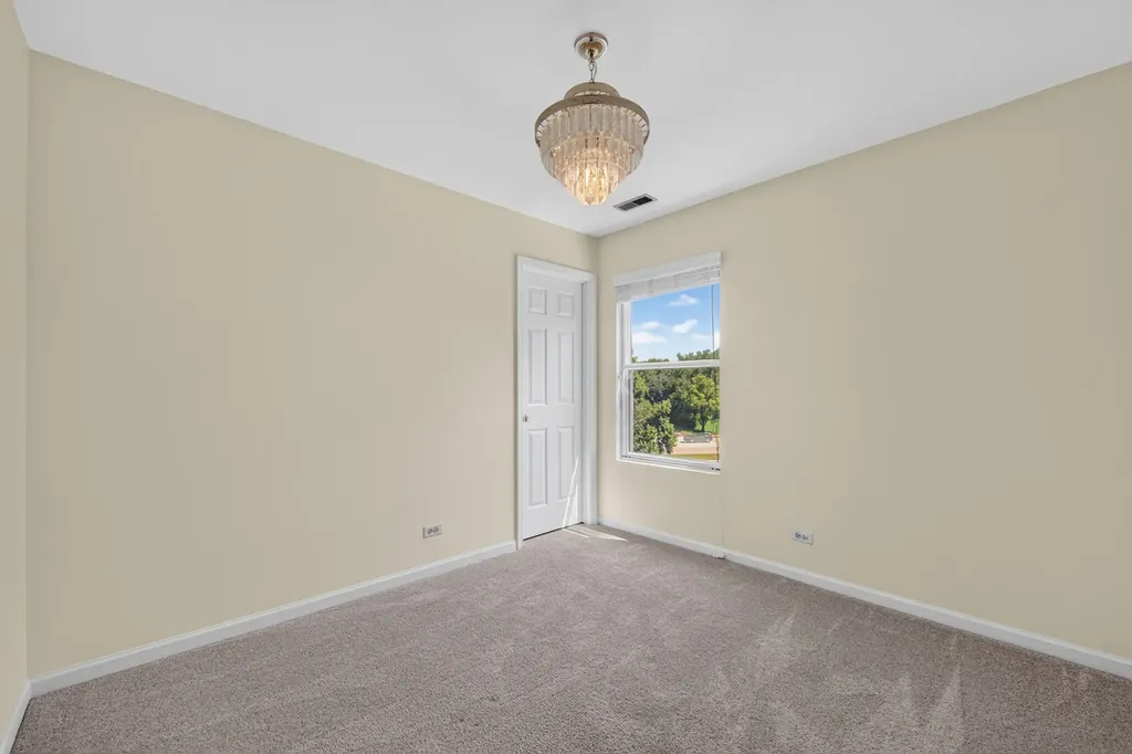 12 Foxglove Court Bolingbrook IL 60440