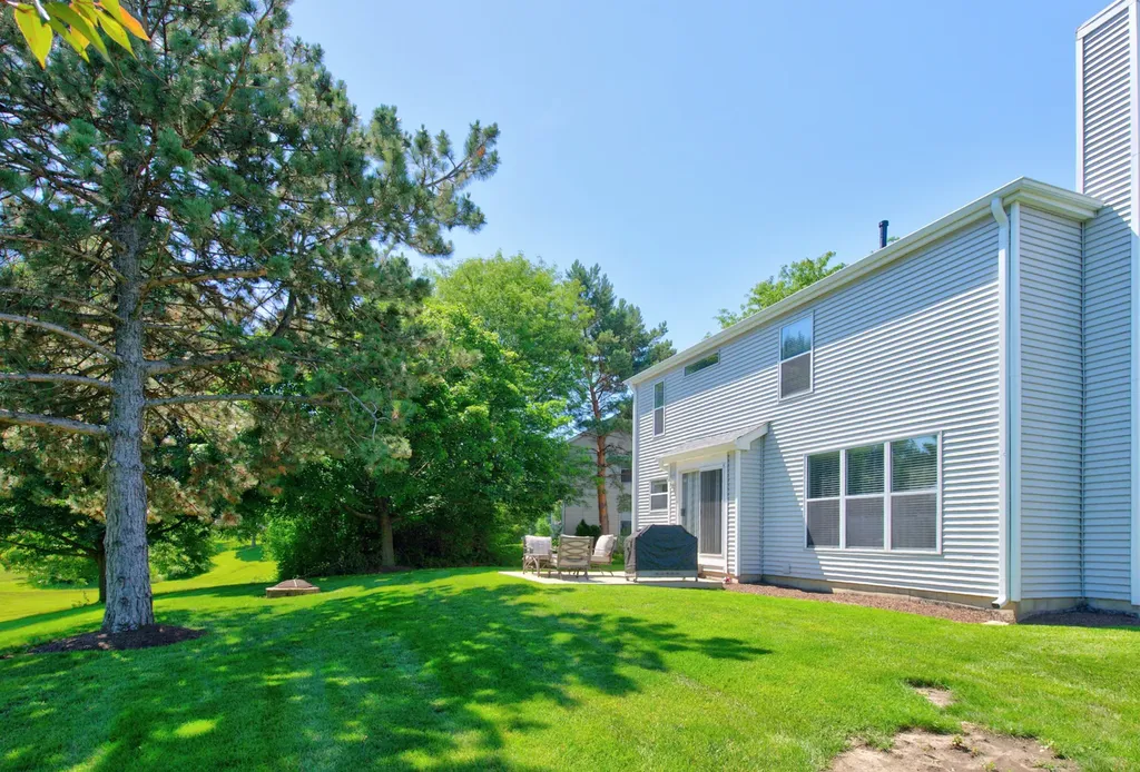 12 Foxglove Court Bolingbrook IL 60440