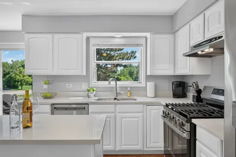 12 Foxglove Court Bolingbrook IL 60440
