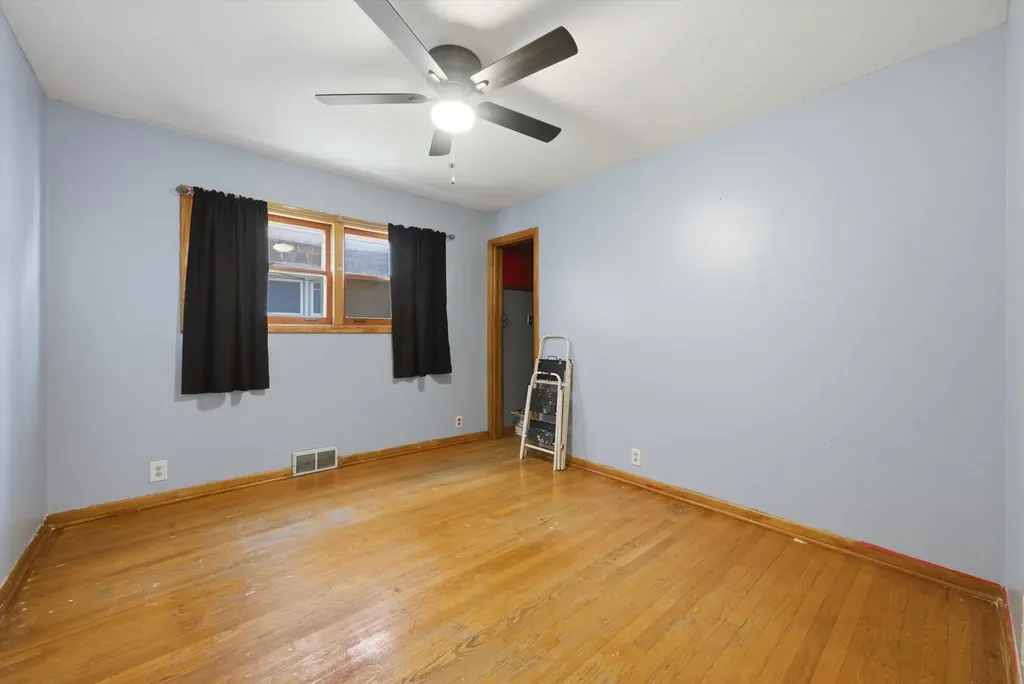 5433 South Homan Avenue Chicago IL 60632
