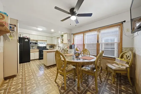 5433 South Homan Avenue Chicago IL 60632