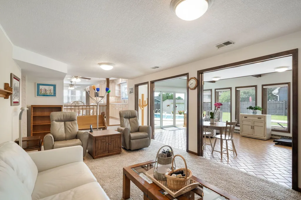 539 Hamilton Avenue Westmont IL 60559