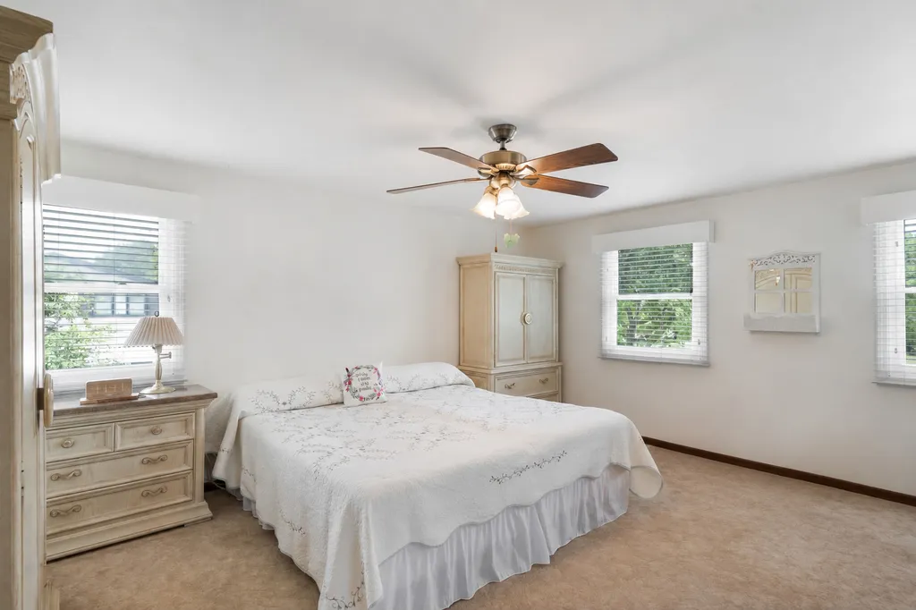 539 Hamilton Avenue Westmont IL 60559