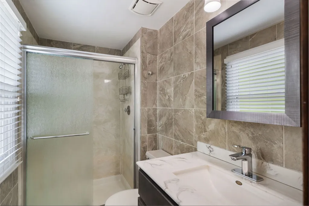 539 Hamilton Avenue Westmont IL 60559