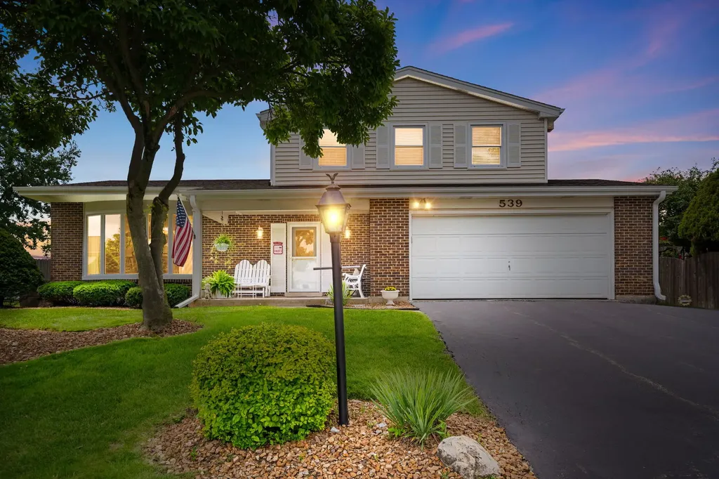 539 Hamilton Avenue Westmont IL 60559