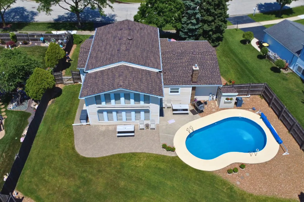 539 Hamilton Avenue Westmont IL 60559