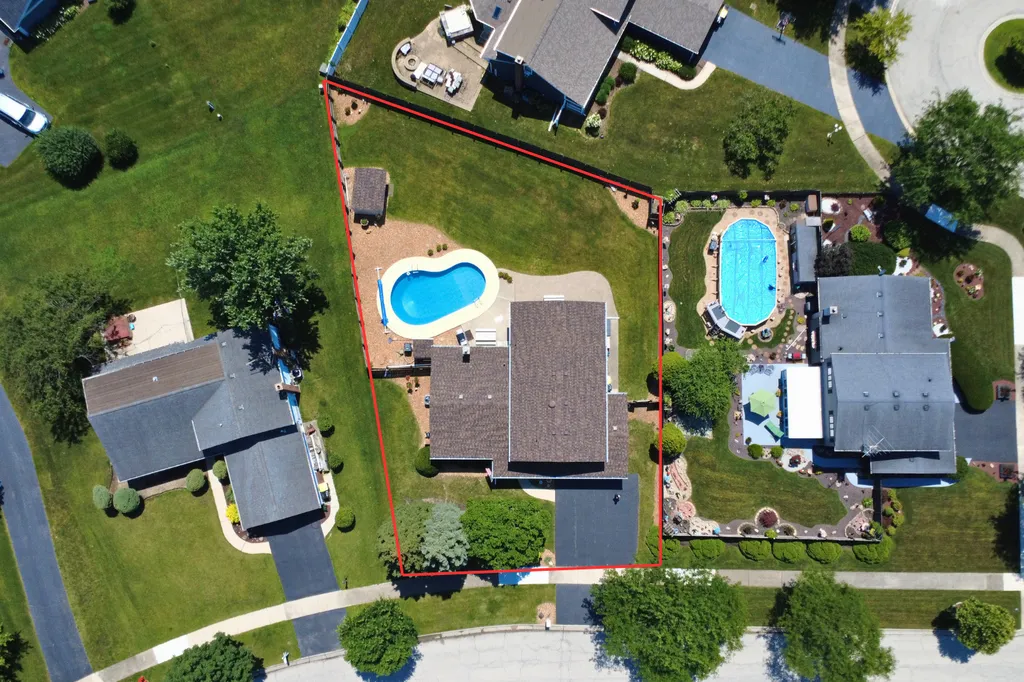 539 Hamilton Avenue Westmont IL 60559