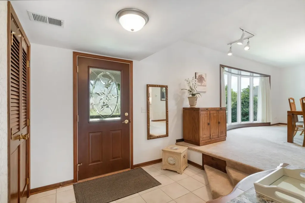 539 Hamilton Avenue Westmont IL 60559