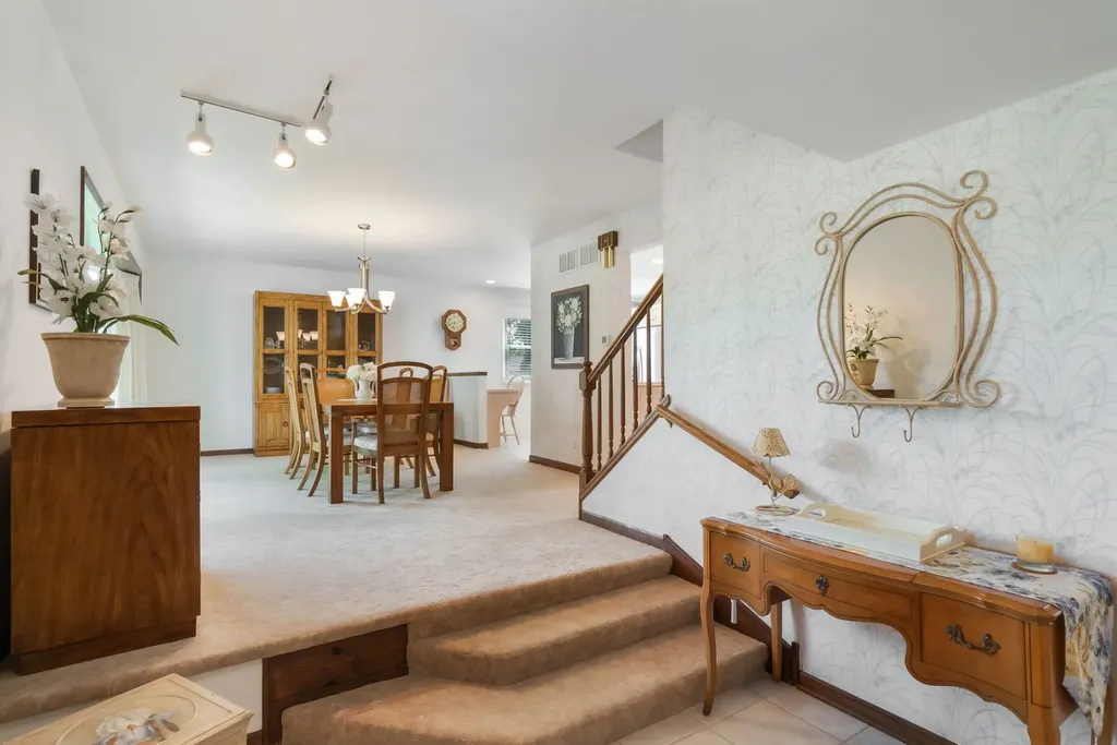539 Hamilton Avenue Westmont IL 60559