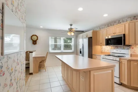 539 Hamilton Avenue Westmont IL 60559