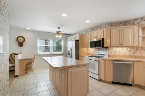 539 Hamilton Avenue Westmont IL 60559
