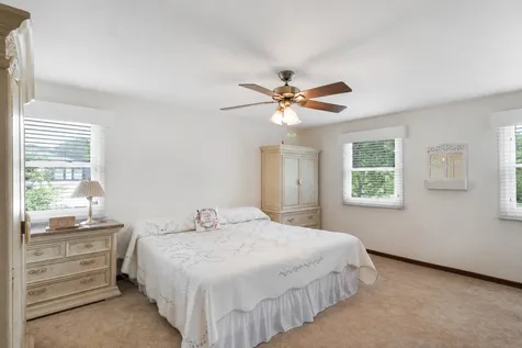 539 Hamilton Avenue Westmont IL 60559