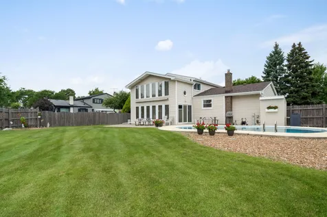 539 Hamilton Avenue Westmont IL 60559