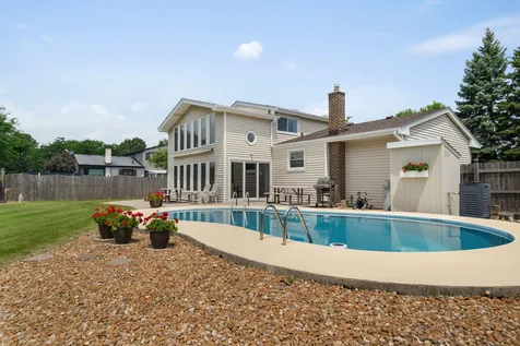 539 Hamilton Avenue Westmont IL 60559