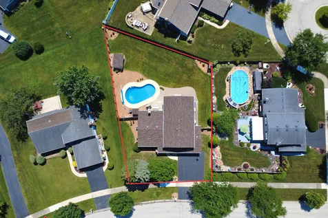 539 Hamilton Avenue Westmont IL 60559