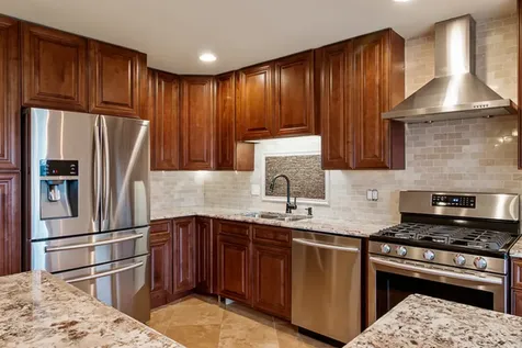 961 Cross Creek Drive N Roselle IL 60172