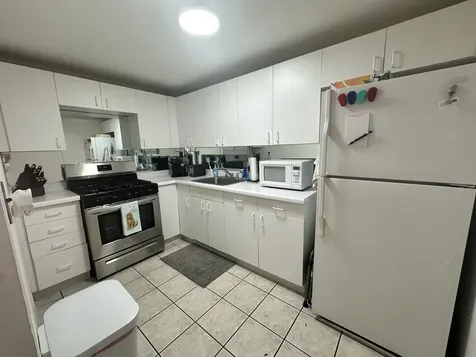 253 East Delaware Place Chicago IL 60611