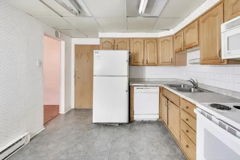 931 West Arquilla Drive Glenwood IL 60425
