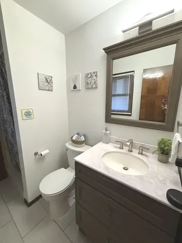 18624 Wentworth Avenue Lansing IL 60438