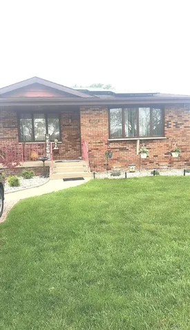 18624 Wentworth Avenue Lansing IL 60438