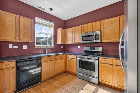 2325 Graystone Drive Joliet IL 60431