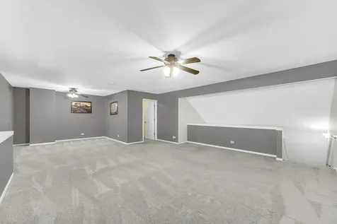 1257 Oakleaf Court Aurora IL 60506