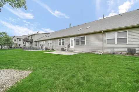 1257 Oakleaf Court Aurora IL 60506