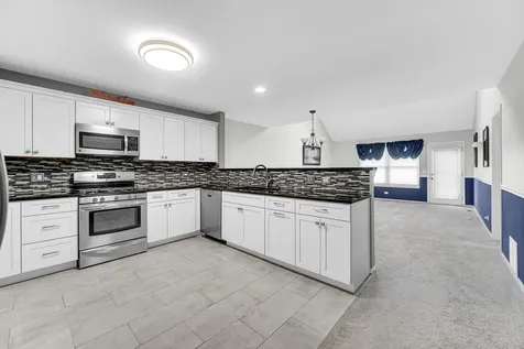 1257 Oakleaf Court Aurora IL 60506