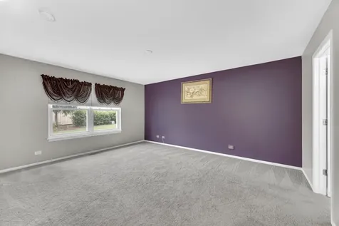 1257 Oakleaf Court Aurora IL 60506