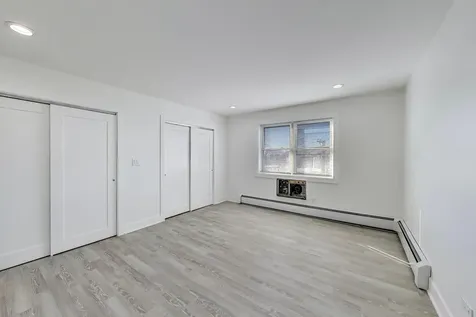 7250 North Western Avenue Chicago IL 60645