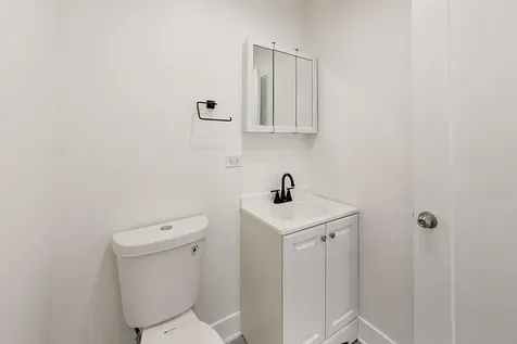 7250 North Western Avenue Chicago IL 60645