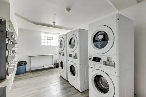 7250 North Western Avenue Chicago IL 60645
